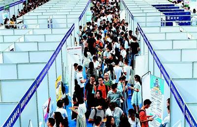 武漢校招各企業搶先招攬人才