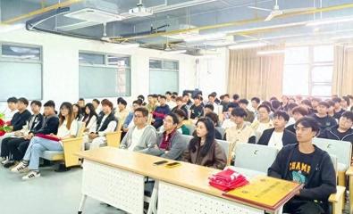 武漢光谷職業(yè)學(xué)院智能制造學(xué)院舉行校企合作簽約及開班儀式