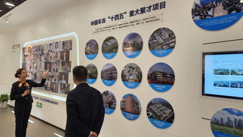 人民網 向 實 聚力 加 數 前行 主題調研行走進武漢經開區